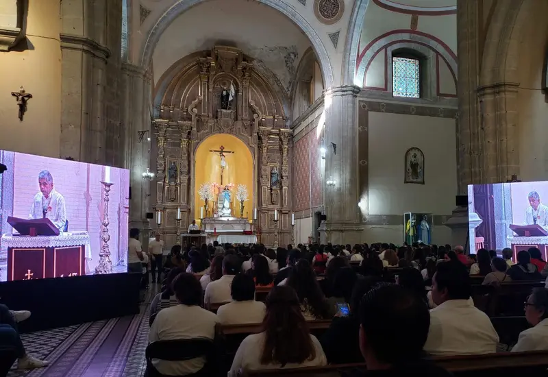 Fotografía de la Eucaristía celebrada con motivo del Jubileo del Mundo Educativo 2025, un acto de fe y esperanza en la educación.