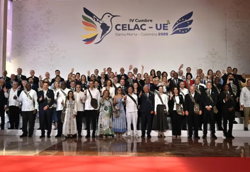 El presidente Gustavo Petro durante su intervención en la IV cumbre Celac-UE, donde clamó por la construcción de una democracia global.