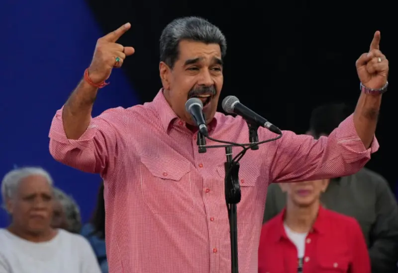 Nicolás Maduro durante un discurso en el que convoca a una vigilia y marcha permanente, y acusa al gobierno trinitense de sumisión.