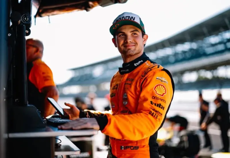 El piloto de carreras mexicano Pato O'Ward, quien participará en las prácticas libres del Gran Premio de Abu Dhabi de Fórmula 1.