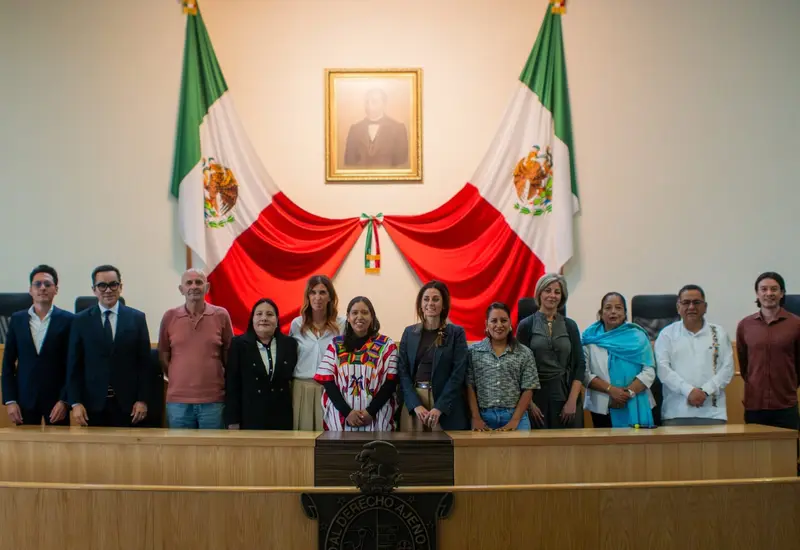 Representantes del PJE y la Universidad de Perugia en una reunión para intercambiar experiencias y establecer nuevas rutas de colaboración académica.