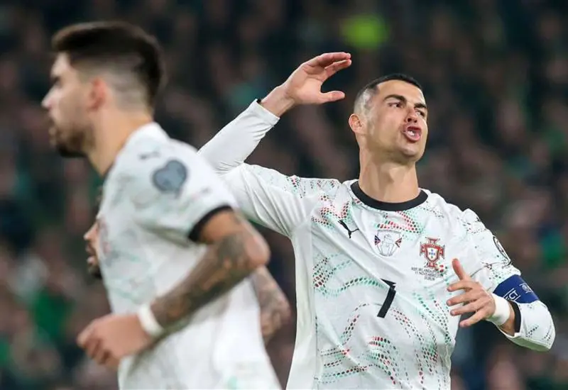 La selección de fútbol de Portugal se encuentra en suspenso mientras espera definir su pase al mundial en la última fecha clasificatoria.