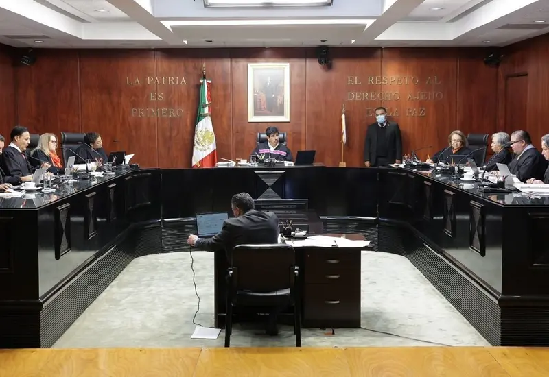 Fachada del edificio de la Suprema Corte de Justicia de la Nación (SCJN), institución que invalidó el decreto sobre desaparición de poderes en La Reforma.
