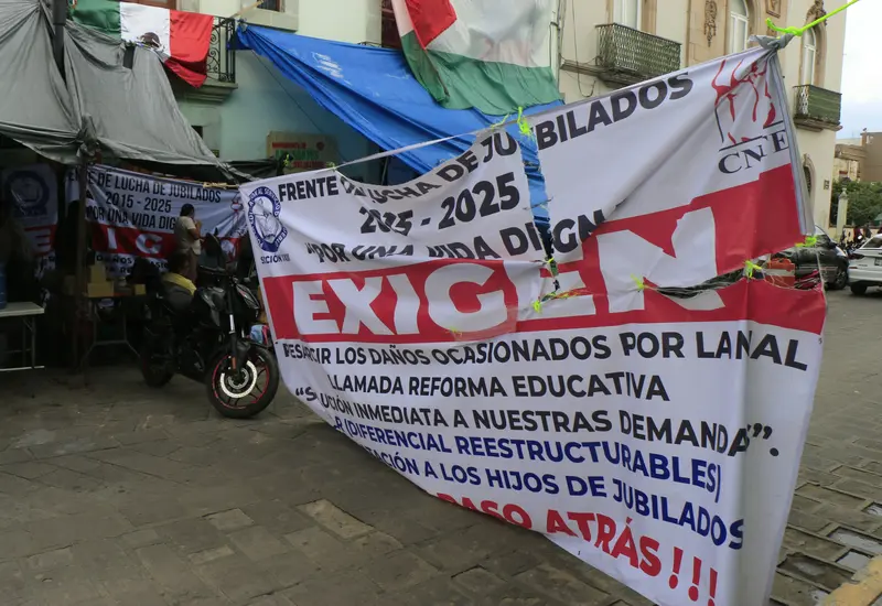 Convocan al grupo de jubilados inconformes a conducirse con responsabilidad y a canalizar sus demandas conforme a los principios del MDTEO