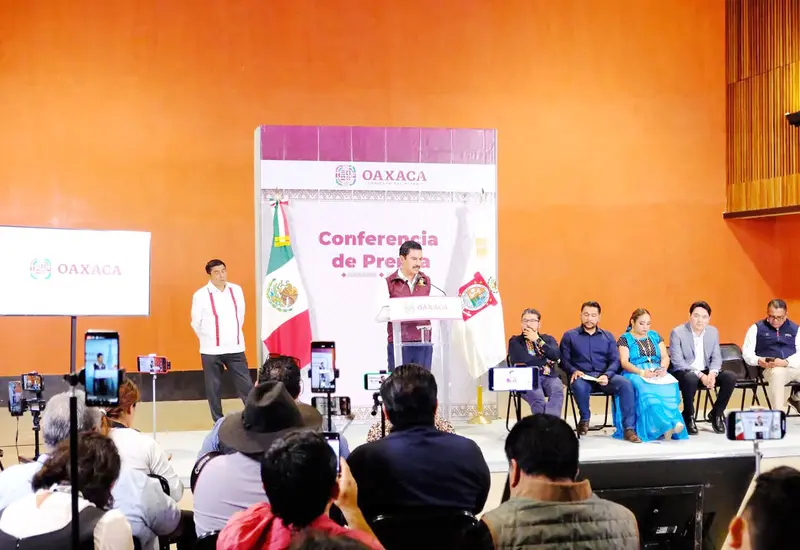 La capital oaxaqueña avanza con 130 millones de pesos en rehabilitación vial y 89 millones para concluir proyectos emblemáticos. ## Foto: Cortesía