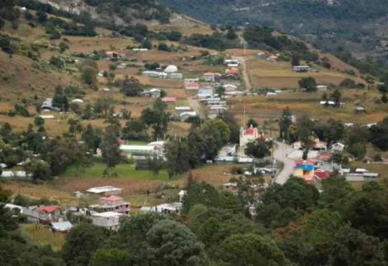 En una asamblea celebrada el 23 de marzo de 2025, la comunidad decidió poner fin al encargo del agente municipal. Foto: Agencias