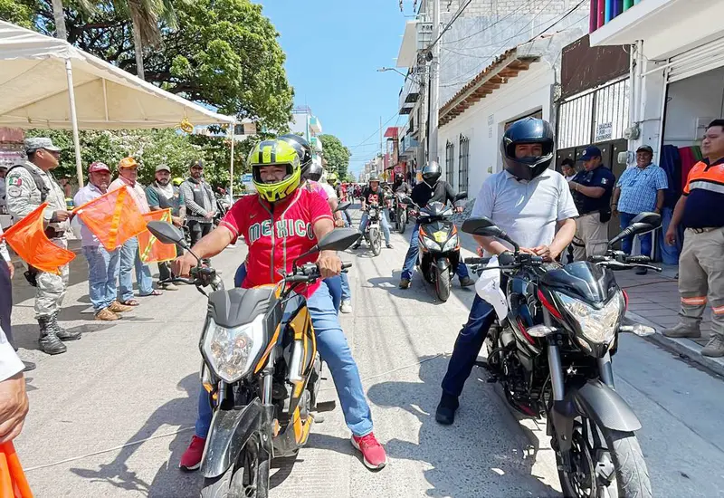 El programa arrancó con llamados a los motociclistas a que usen el casco.