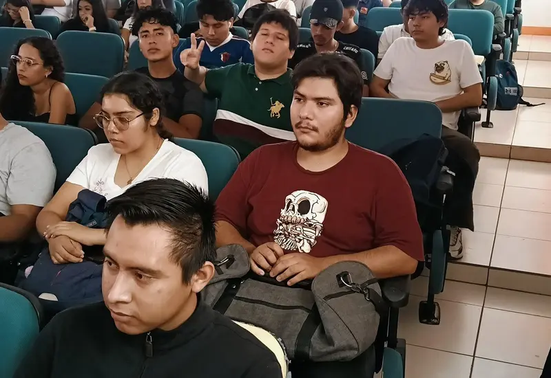 Con gran interés, el pasado fin de semana, estudiantes del Instituto Tecnológico del Istmo participaron en la plática titulada ¿A dónde los pueden llevar las habilidades en el idioma inglés?