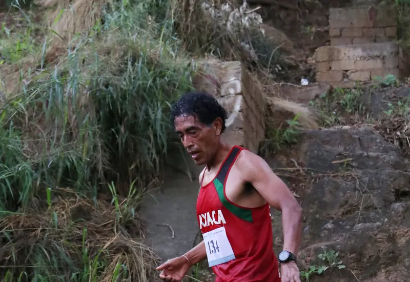 Guillermo Quintana, de categoría veteranos, ganador absoluto en la rama varonil