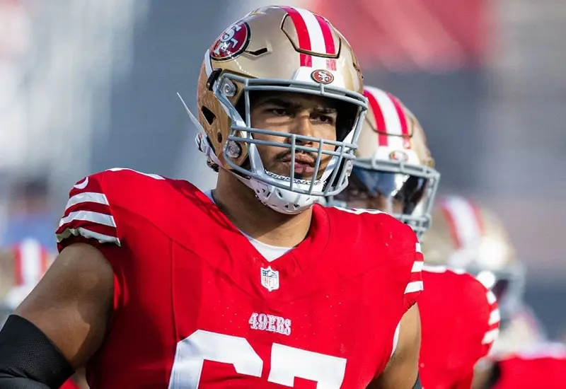 El liniero mexicano Isaac Alarcón fue despedido por los 49's de San Francisco
