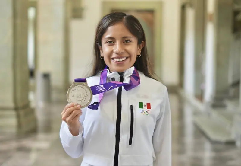 Mariel Salazar Tapia, de atletismo