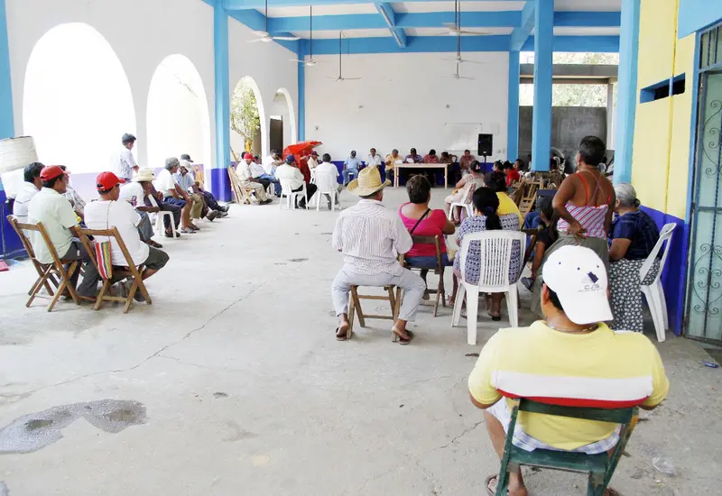 La Procuraduría Agraria emite la convocatoria para una asamblea comunitaria, donde se necesita la asistencia de la mitad más uno de los comuneros.