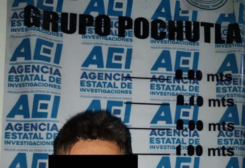 Noé es detenido por la policía en San Pedro Pochutla, Oaxaca, después de haber sido acusado de agredir físicamente a su tía.