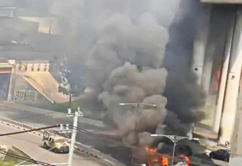 Hasta el 15 de septiembre se han reportado dos decesos de personas que resultaron con quemaduras tras la explosión de la pipa de gas LP, el miércoles pasado. ## Foto: Agencias