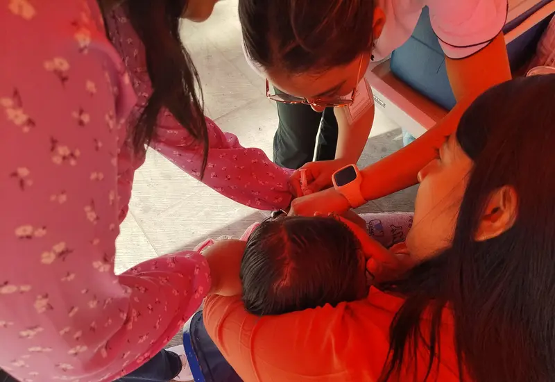 Destacan que la vacunación es vital porque protege al individuo y a la comunidad contra enfermedades graves.