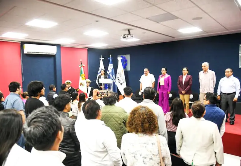 El diplomado fortalece la formación de 25 guías de turistas. 