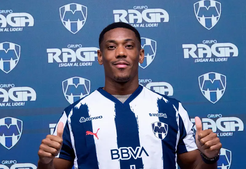 El francés Anthony Martial se reporta listo para jugar con Rayados de Monterrey