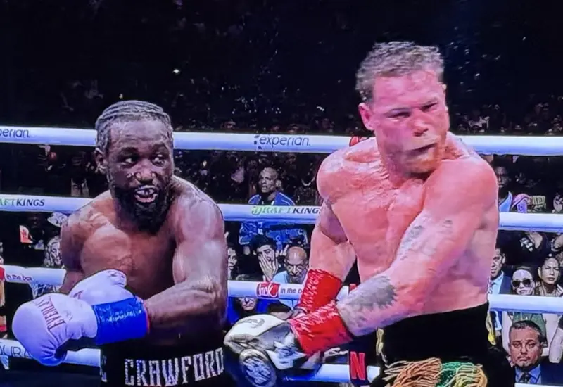 El Canelo Álvarez tiene un contrato por dos peleas más con el empresario árabe Turki Al-Sheikh