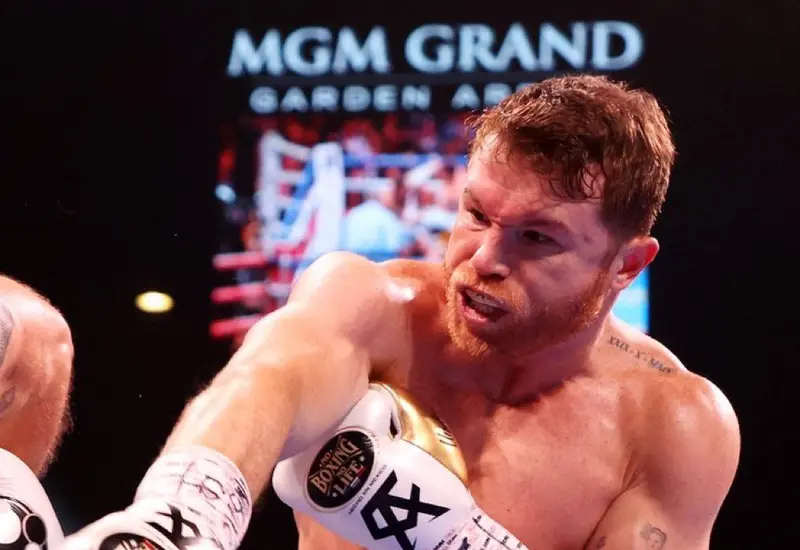 El boxeador mexicano Saúl Álvarez será sometido a una cirugía en el codo
