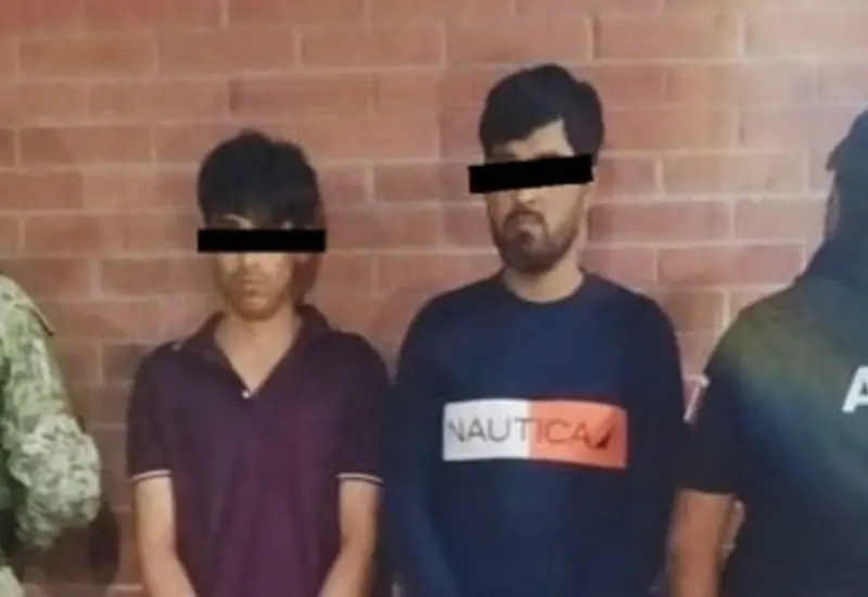 Las dos personas fueron detenidas en el cateo a un domicilio en la colonia El Arenal, Miahuatlán de Porfirio Díaz.
