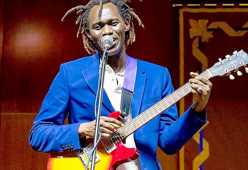 Khali Thioune estará en la ciudad para impartir talleres de danza y percusión africana.