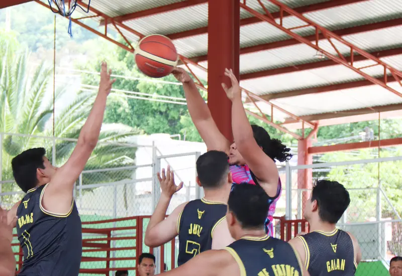 El domingo cinco de octubre se llevará a cabo un torneo relámpago de basquetbol en la Colonia Granjas de Aguayo en Xoxocotlán.