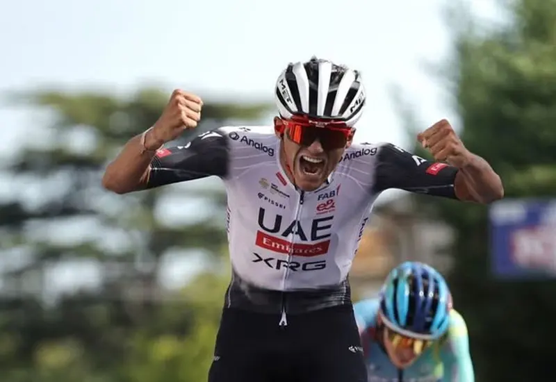 Isaac del Toro volvió a brillar y conquistó el Giro della Toscana 2025