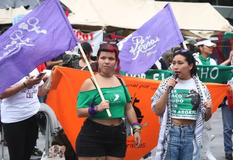 La marcha partió de la Glorieta de las mujeres que luchan al Hemiciclo a Juárez- Plaza Palestina.