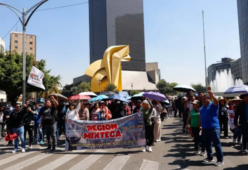 La CNTE ejercerá presión para derogar reformas educativas y del Issste.