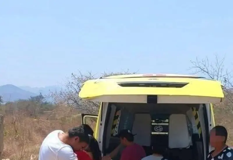 Un repartidor de Mercado Libre sufrió robo de mercancía.