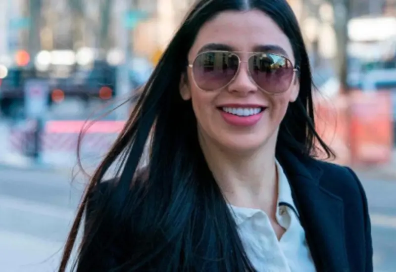 Emma Coronel sigue de cerca “La Mansión VIP”.