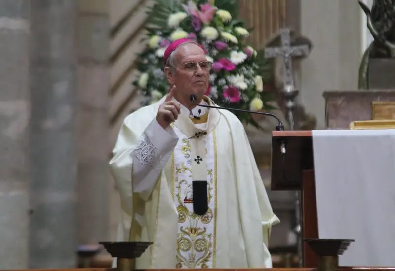 Pidió a los fieles evitar servicios religiosos no avalados por la arquidiócesis.