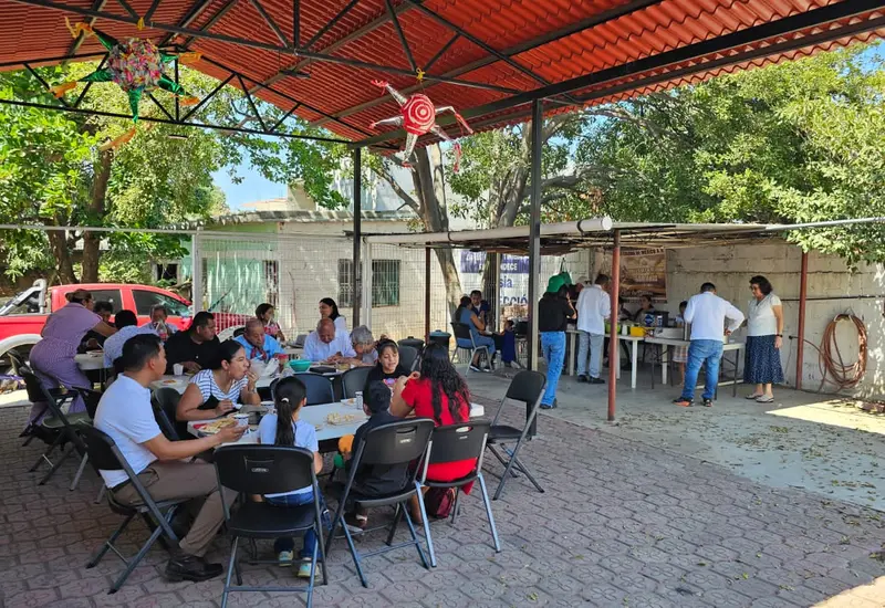 La celebración inició con un culto especial de acción de gracias.