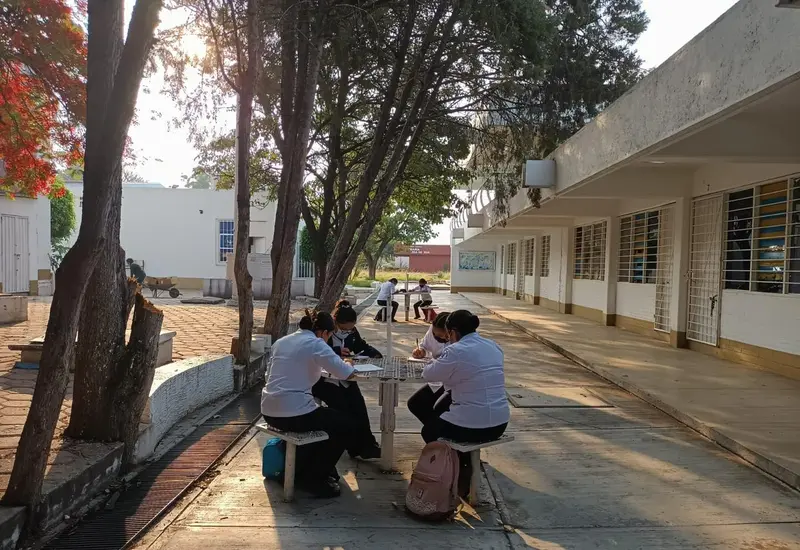 La sentencia solicita la reinscripción inmediata de tres estudiantes de la Facultad de Enfermería.