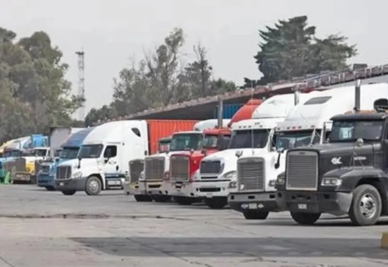 La producción de vehículos pesados tuvo una contracción de 30.4%.