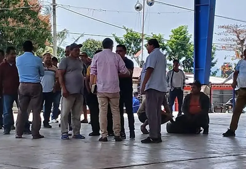 Indígenas de Oaxaca toman las calles de CDMX en defensa de su tierra. 