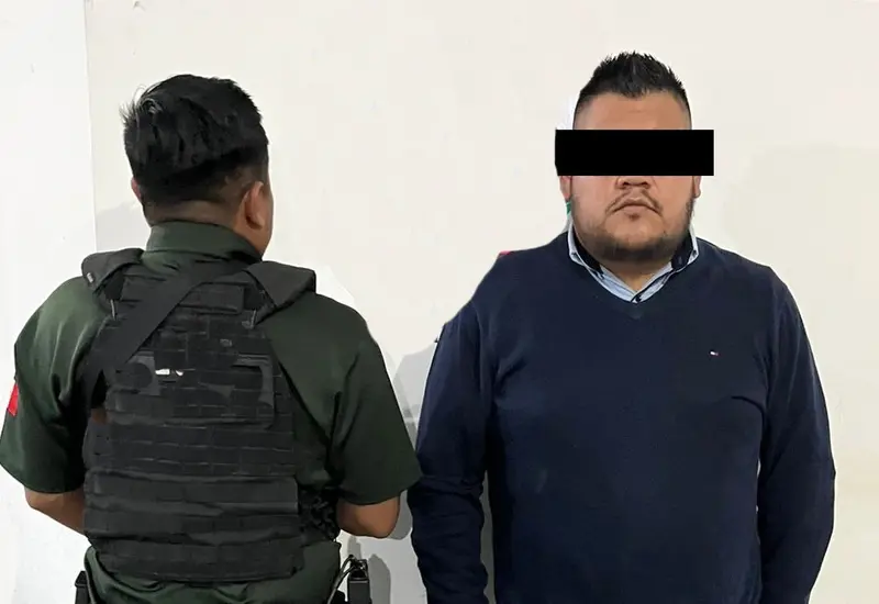 El conductor de la camioneta fue detenido.