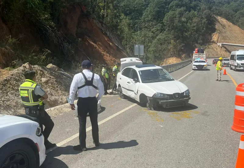 Se estrelló contra el talud del cerro.