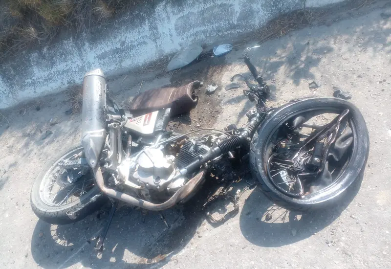 Tragedia en la 190: joven de 23 años muere tras choque frontal en Matatlán.
