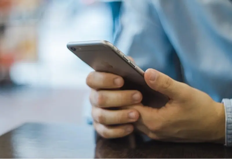 Si vas en serio con el email, la entregabilidad y el crecimiento sin pagar desde el día uno son clave.