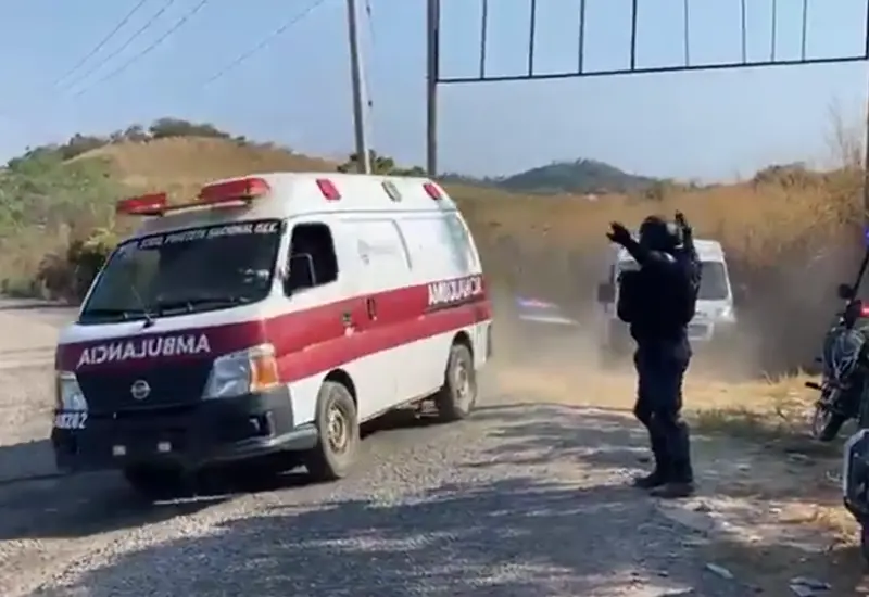 La escena de un ataque armado en Pinotepa Nacional que dejó como saldo una persona sin vida y otra más lesionada por arma de fuego.