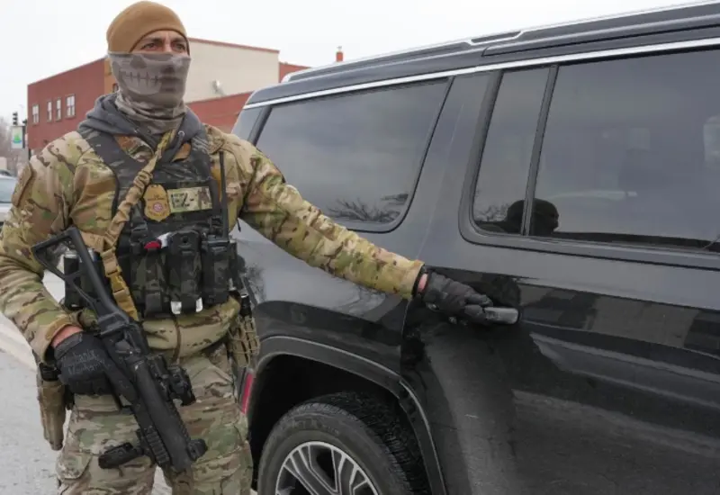 Unos 2,000 agentes federales del DHS desplegados en la zona de Minneapolis-St. Paul, Minesota, para una operación de seguridad.