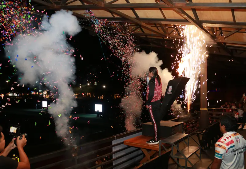 El fuego olímpico es encendido durante la ceremonia de inauguración, marcando el inicio oficial de la Olimpiada Estatal del año 2026.