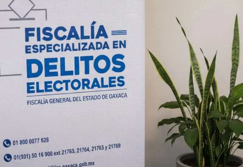 El exedil de San Juan Lajarcia, Alejandro H.V., junto a otros exfuncionarios, durante su vinculación a proceso por violencia política de género.