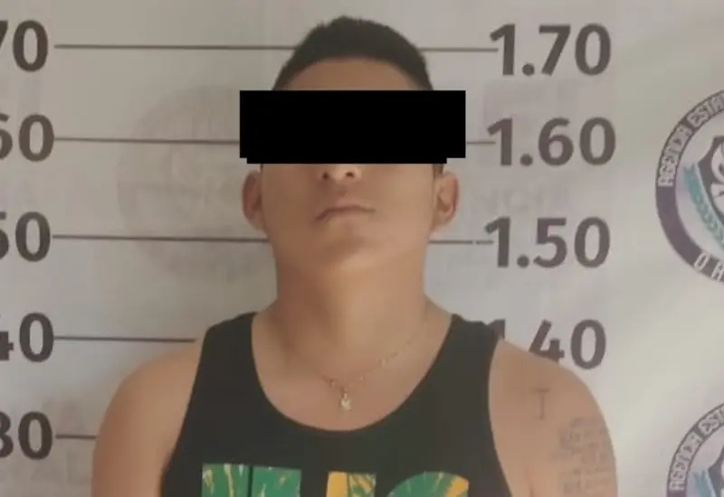Jesús L.A. es presentado tras ser detenido por las autoridades, acusado de un robo con violencia ocurrido en Juchitán de Zaragoza en 2021.