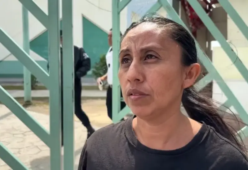 Familiares de un joven hospitalizado en Juchitán hacen un llamado a la solidaridad para cubrir los gastos de medicamentos y una cirugía.