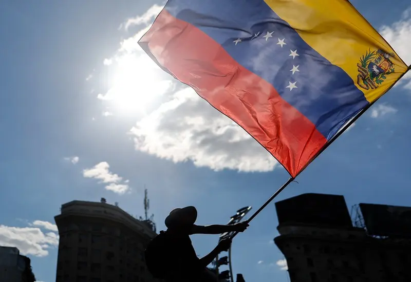 Integrantes de diversas organizaciones se manifiestan en contra de las acciones de Estados Unidos hacia Venezuela y demandan la libertad para Nicolás Maduro.