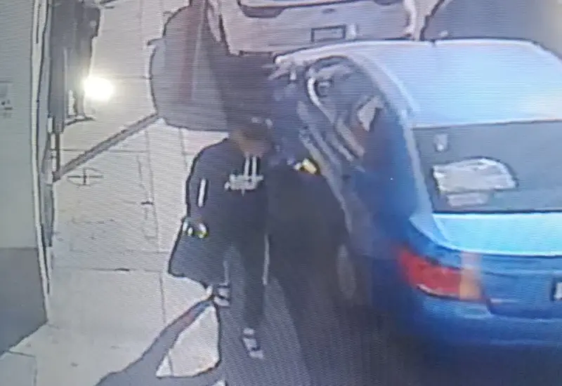 Un presunto delincuente es detenido por las autoridades como parte del reforzamiento de la seguridad pública en el estado de Oaxaca.