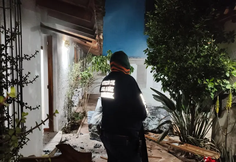Explosión en casa habitación moviliza a cuerpos de rescate.