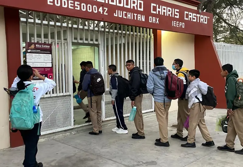 Reanudan actividades. 